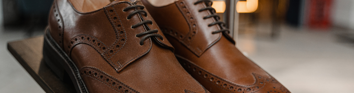 Chaussures à lacets homme.